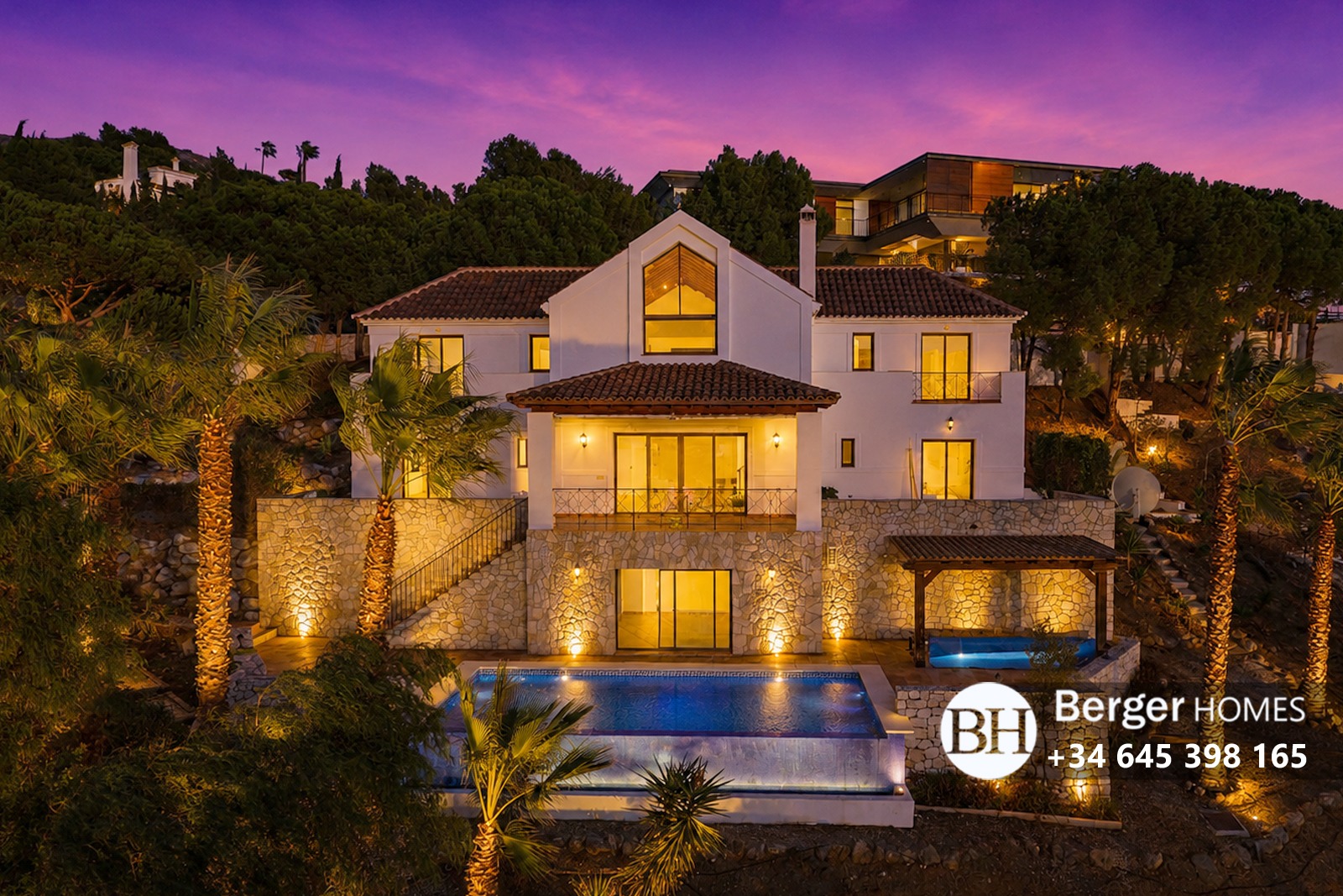 Stunning family villa for sale in Valtocado Mijas