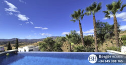 Stunning family villa for sale in the exclusive Valtocado Mijas