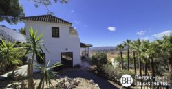 Stunning family villa for sale in Valtocado Mijas